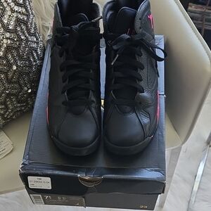 Air Jordan 7 Retro GG Sneakers